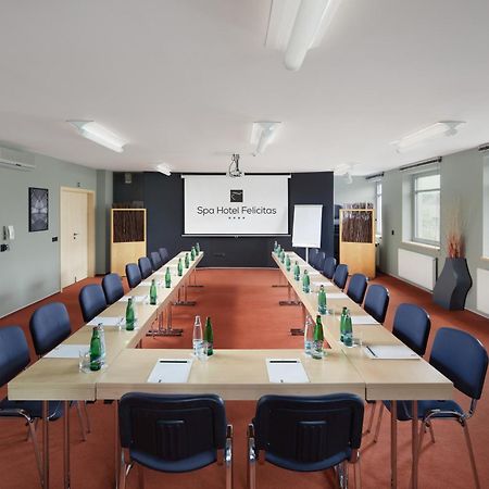 Spa Hotel Felicitas Podebrady Luaran gambar