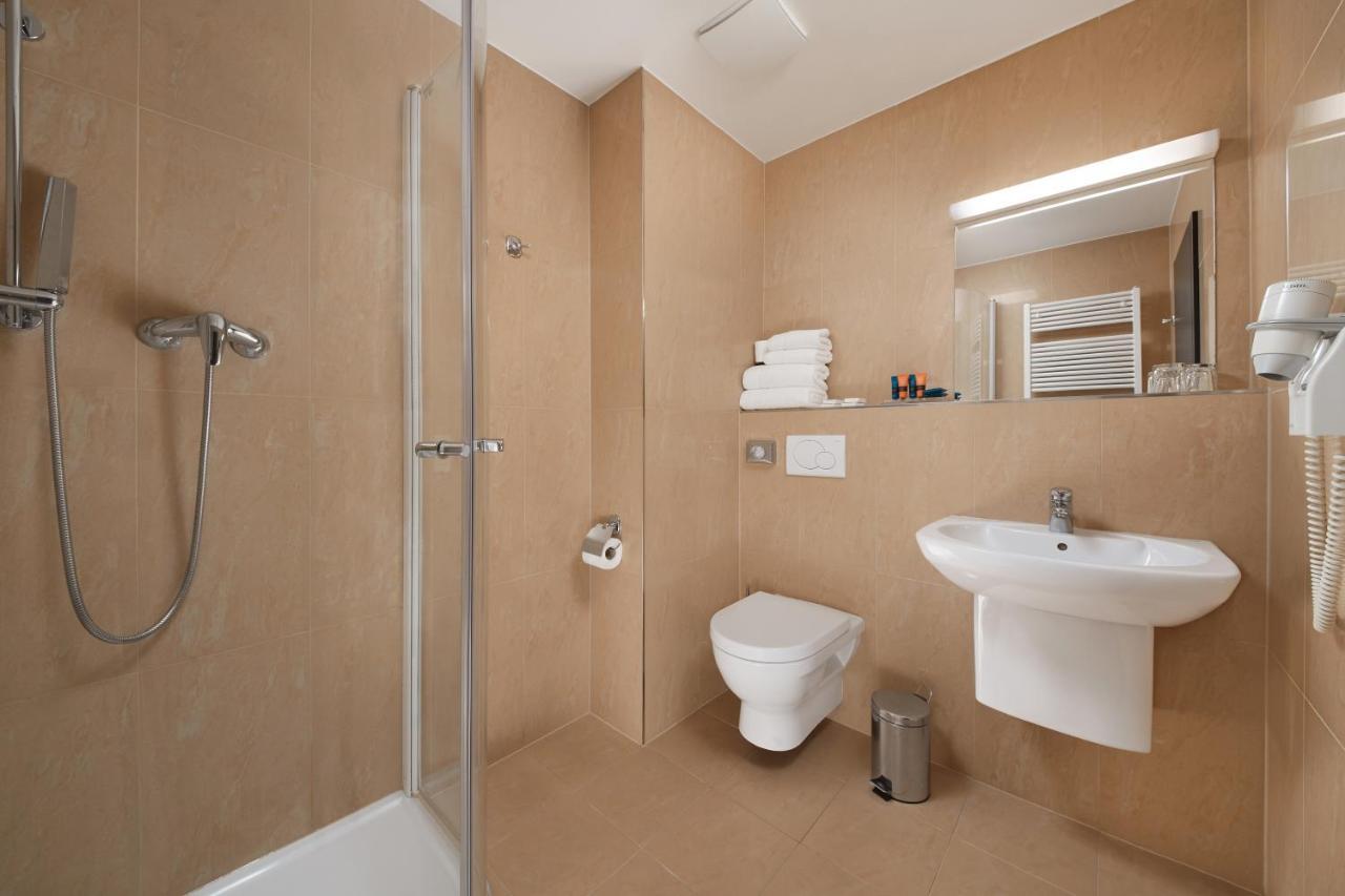 Spa Hotel Felicitas Podebrady Luaran gambar